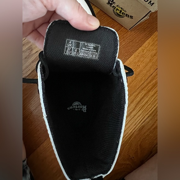 Dr.Martens 💕Luana white boots 💕size women’s 6 - Picture 8 of 11